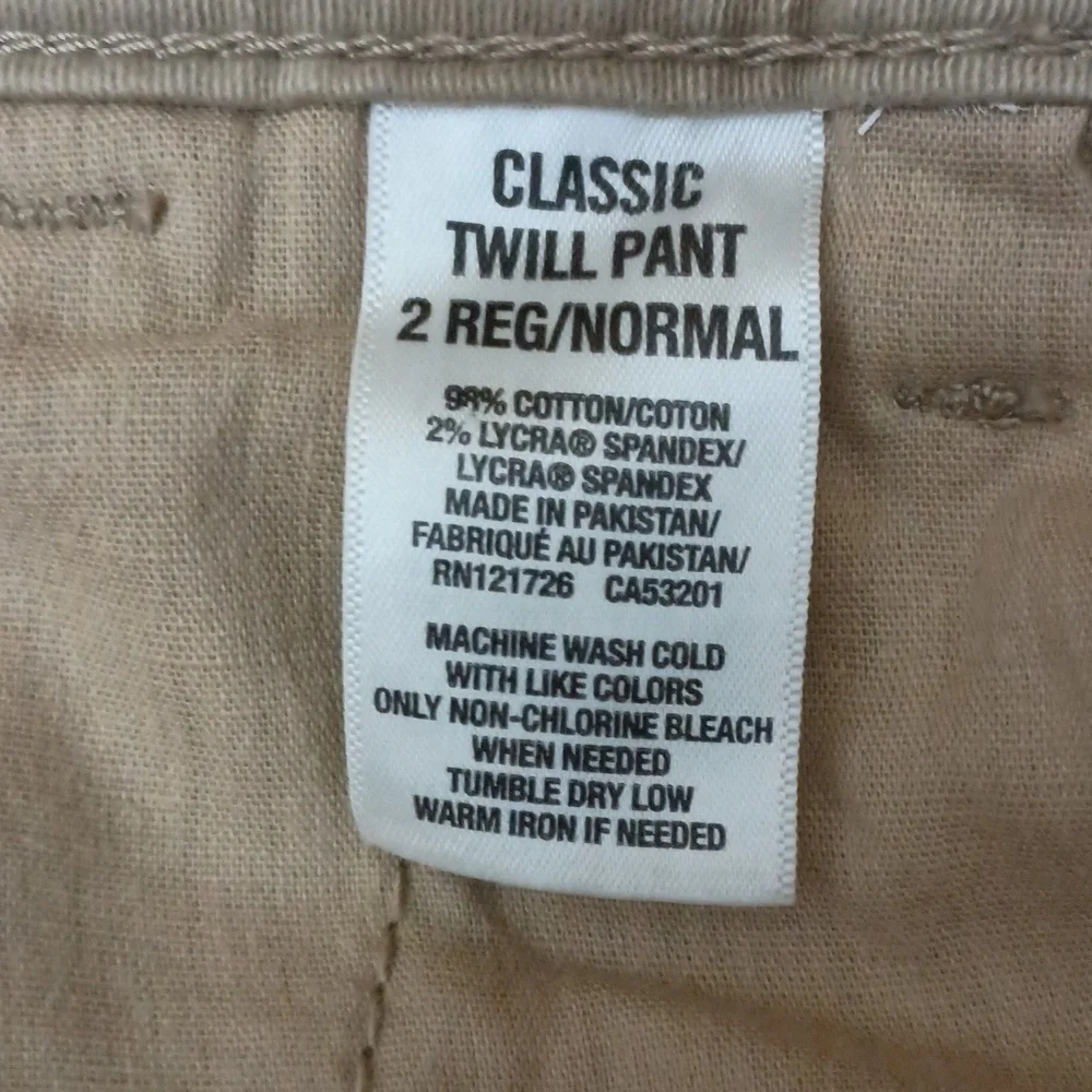 Aeropostale Classic Twill Khaki Pants
